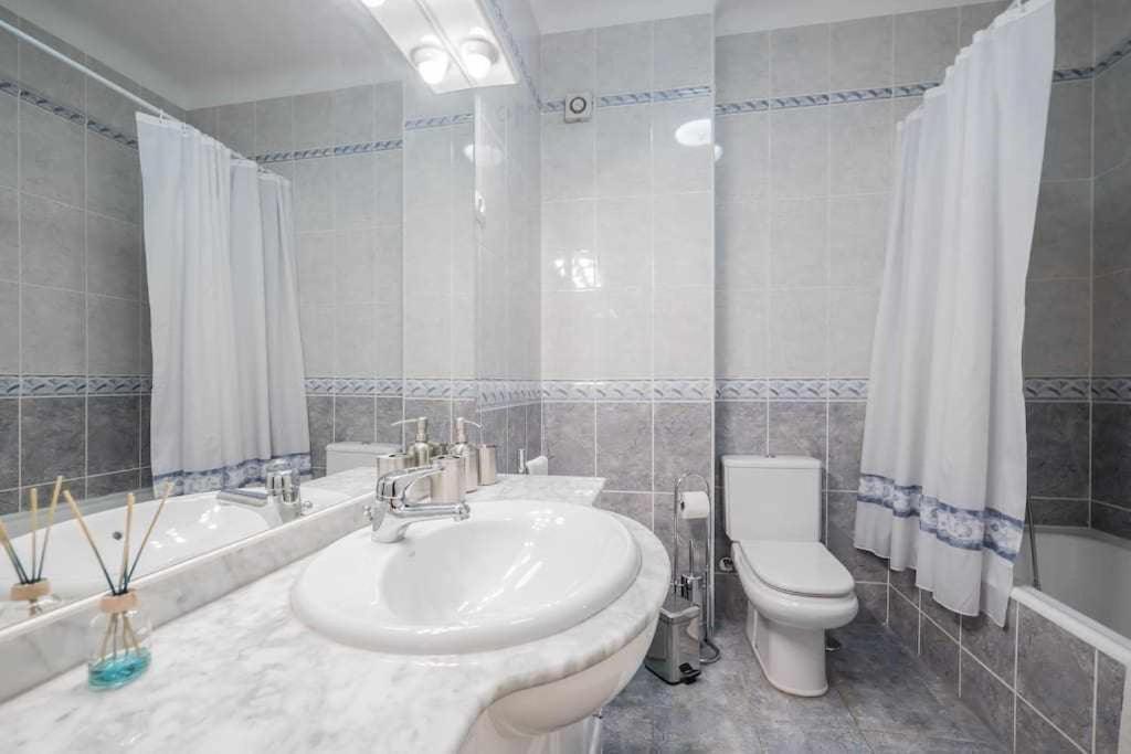 Apart Lisboa Confortavel 2 Quartos Com Terraco 오디벨라스 외부 사진