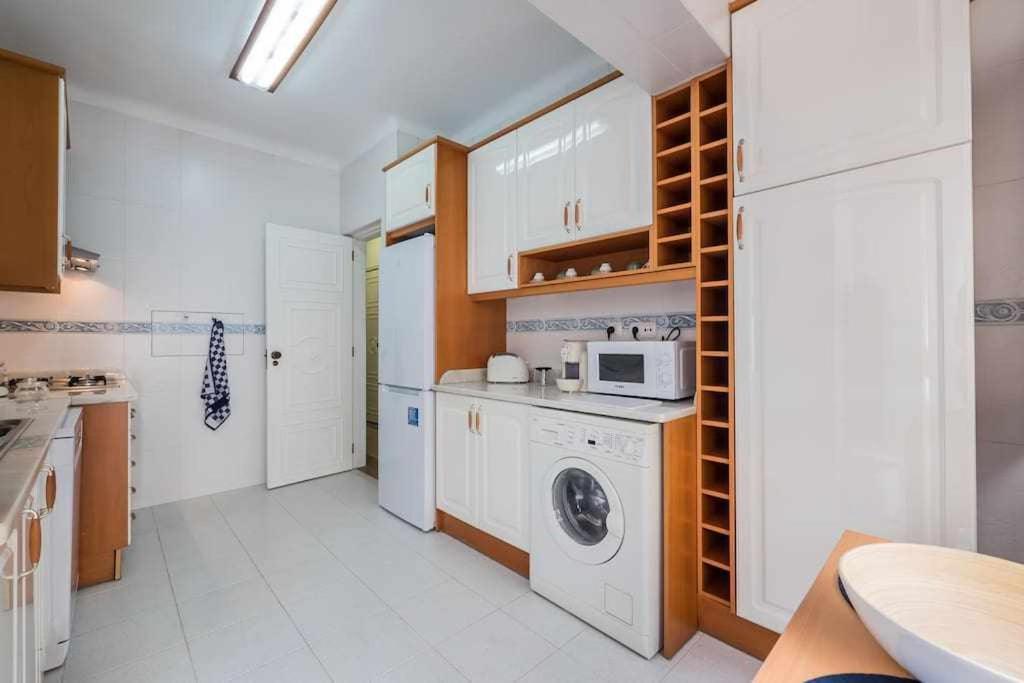 Apart Lisboa Confortavel 2 Quartos Com Terraco 오디벨라스 외부 사진