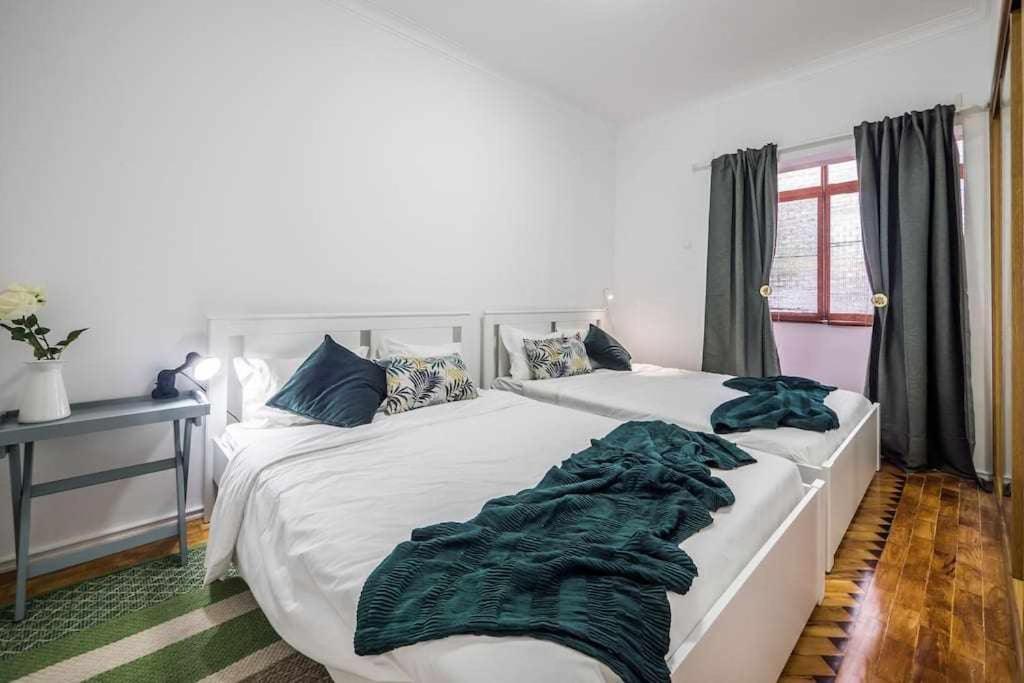 Apart Lisboa Confortavel 2 Quartos Com Terraco 오디벨라스 외부 사진