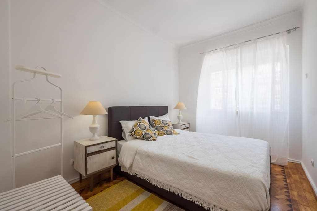 Apart Lisboa Confortavel 2 Quartos Com Terraco 오디벨라스 외부 사진